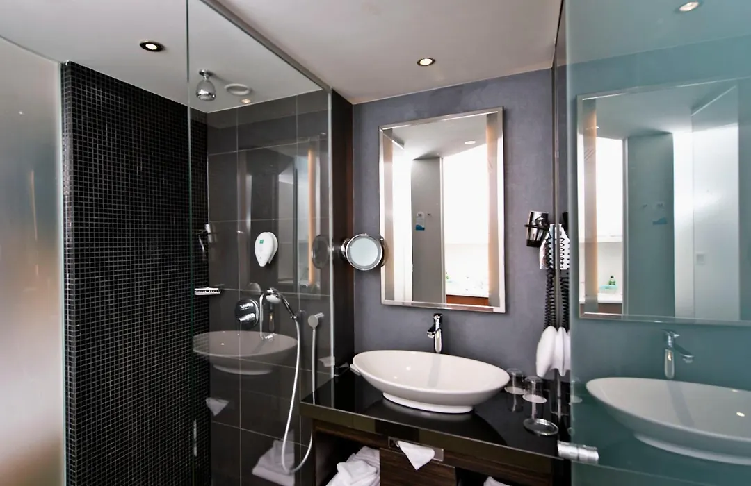 Radisson Blu Park Hotel & Conference Centre-1
