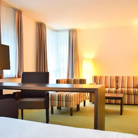Radisson Blu Park Hotel & Conference Centre-3